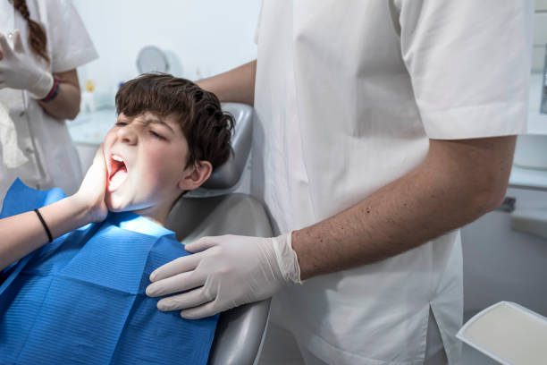 Best Emergency Tooth Extraction  in Ten Mile Creek, MD